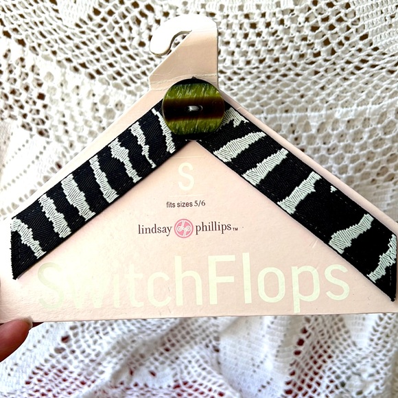 Straps by Switch Flops Black white Zebra print Small 5/6 New unworn - Picture 1 of 2